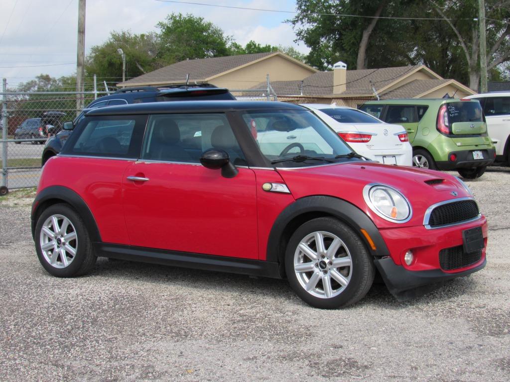2010 MINI Cooper - $6,995