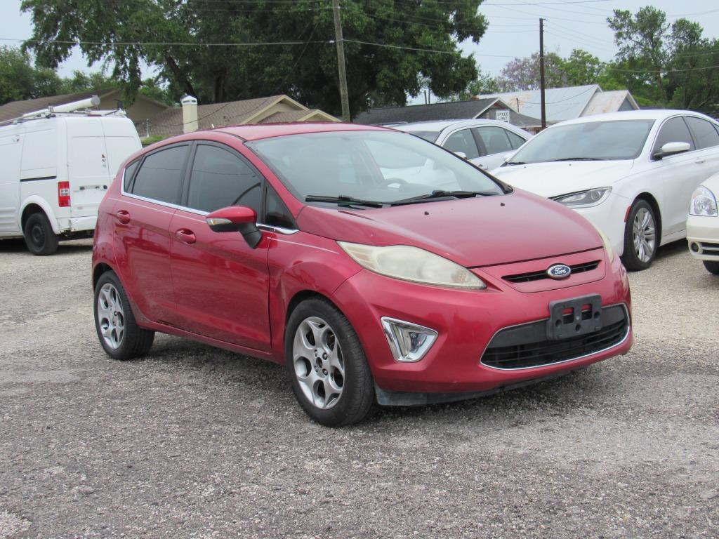 2011 Ford Fiesta SES photo