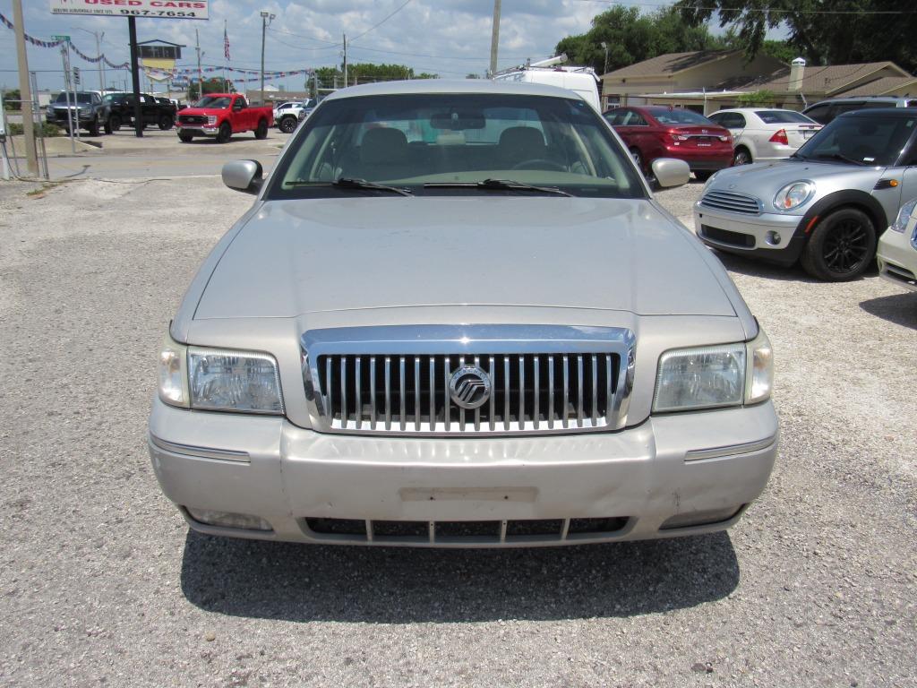 2010 Mercury Grand Marquis - $8,995