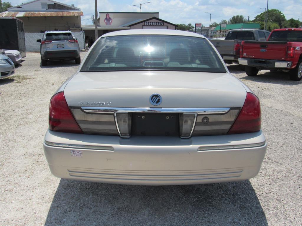 2010 Mercury Grand Marquis - $8,995