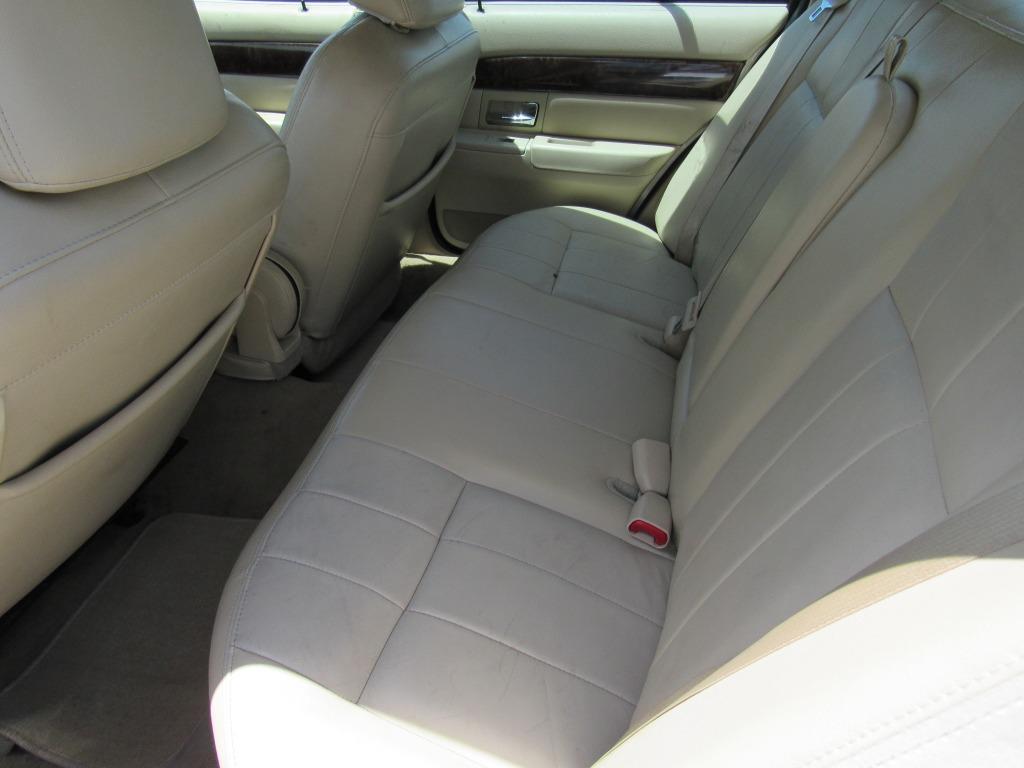 2010 Mercury Grand Marquis - $8,995