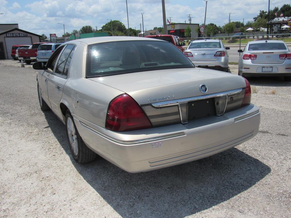 2010 Mercury Grand Marquis - $8,995