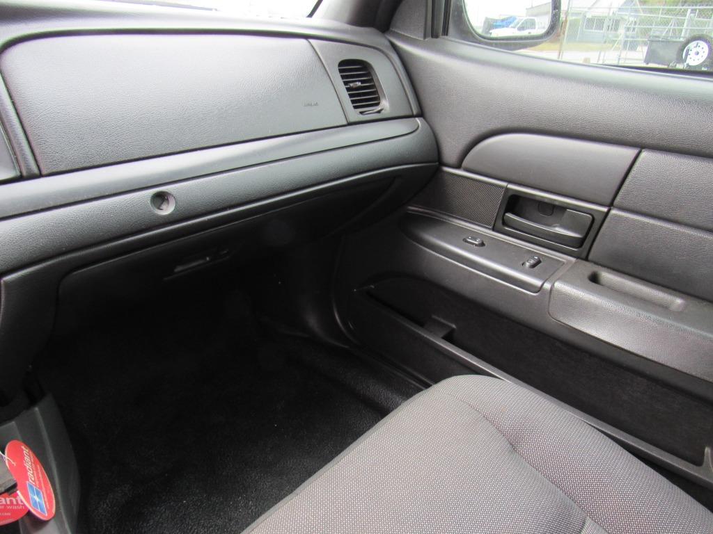 2007 Ford Crown Victoria Police Interceptor photo