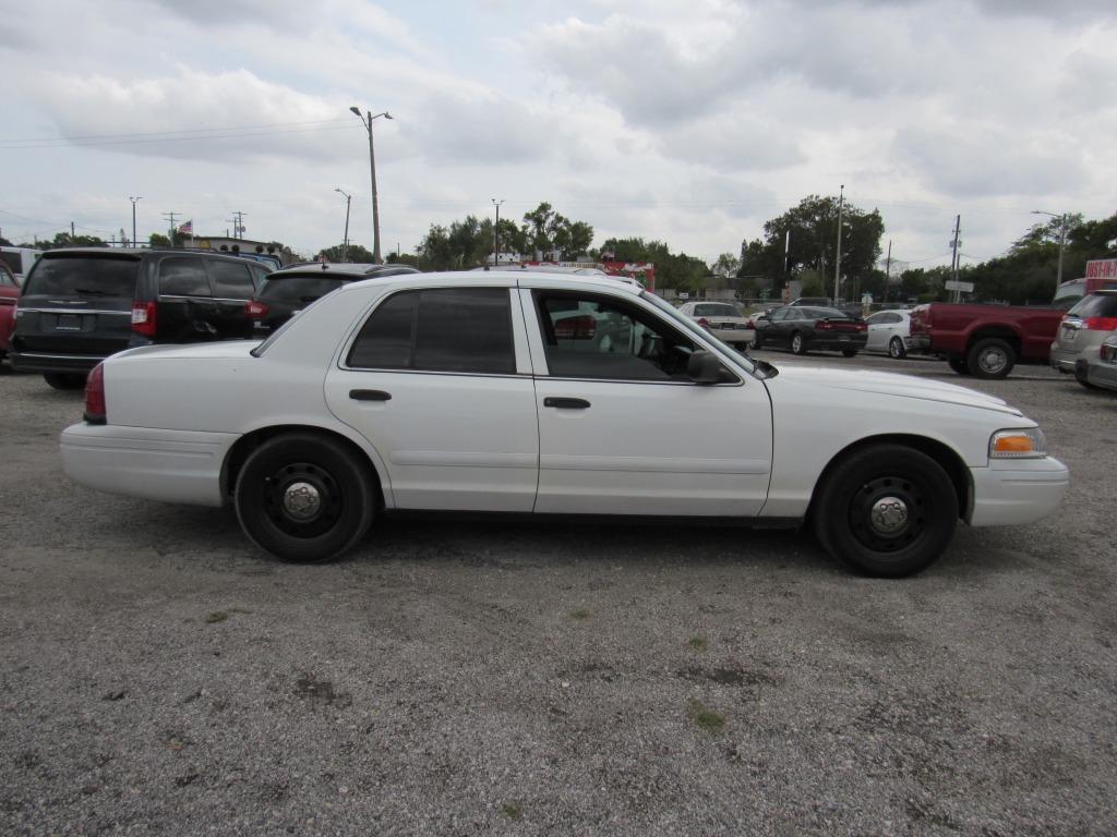 2007 Ford Crown Victoria Police Interceptor photo