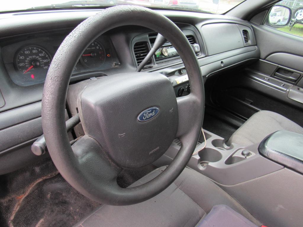 2007 Ford Crown Victoria Police Interceptor photo