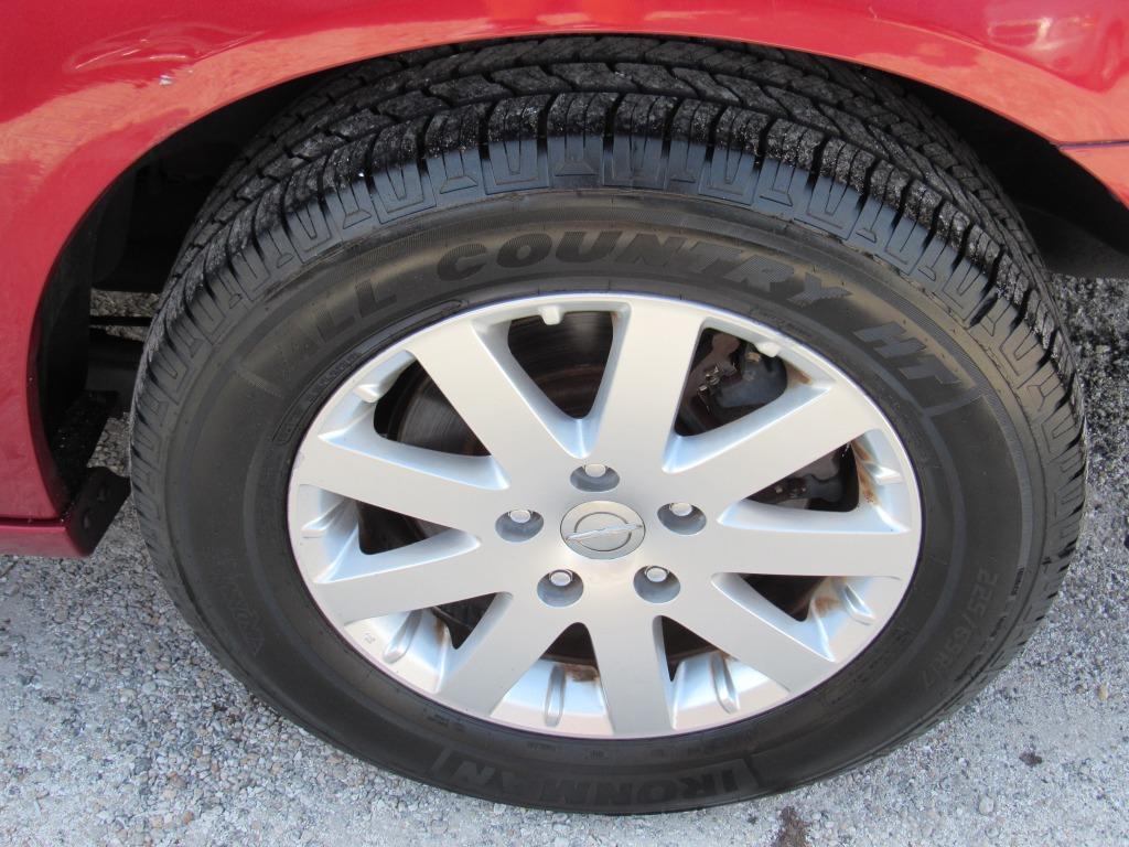 2013 Chrysler Town & Country Touring photo