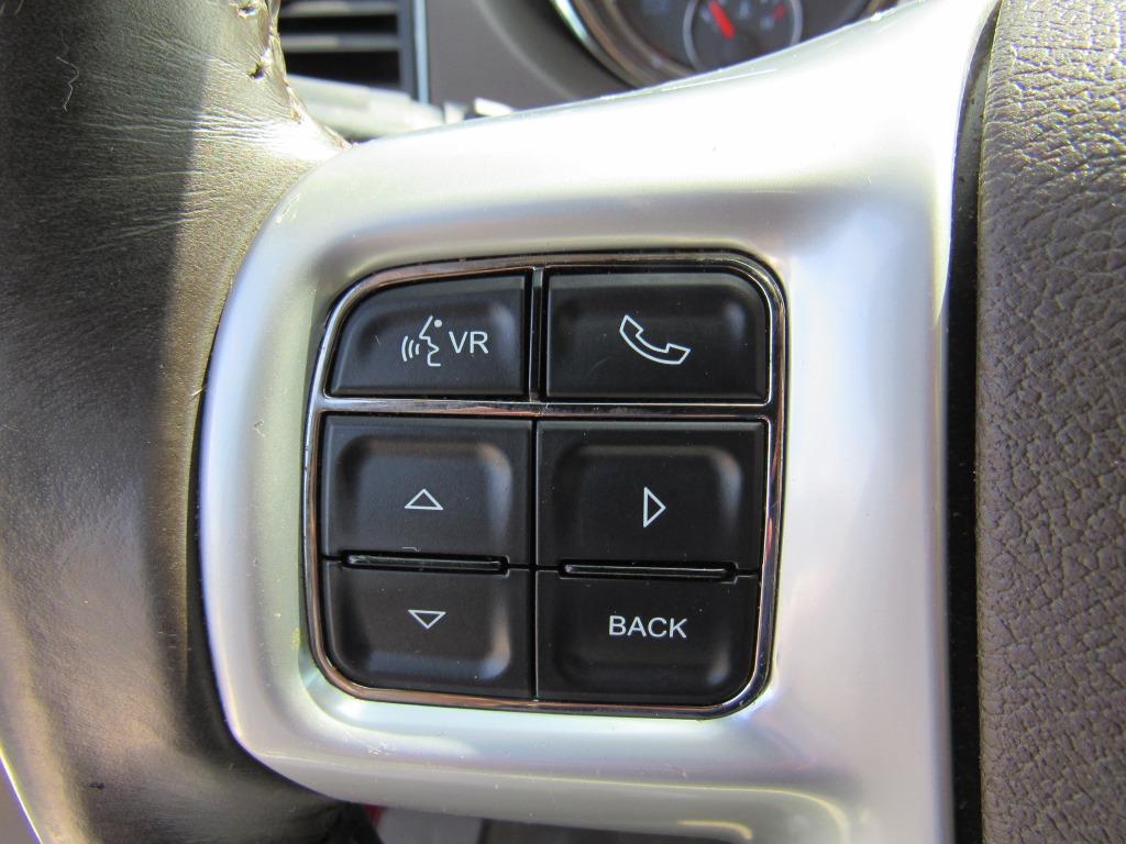 2013 Chrysler Town & Country Touring photo