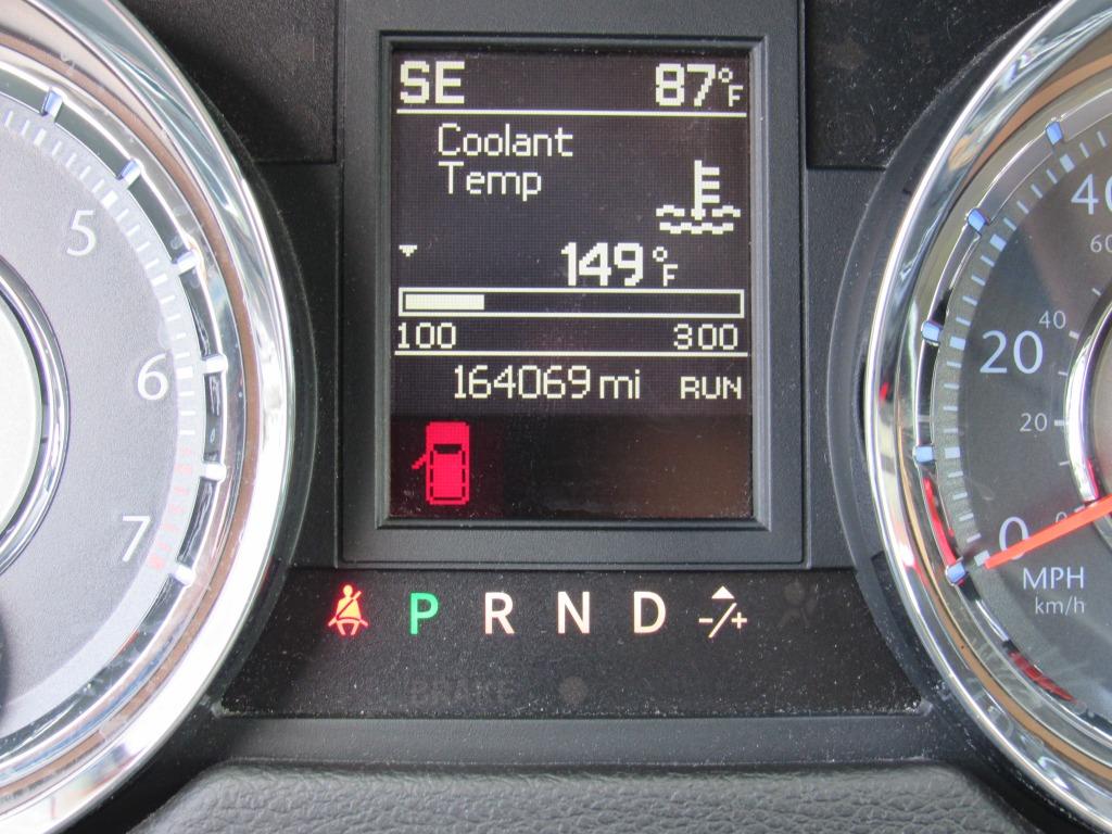 2013 Chrysler Town & Country - $9,995