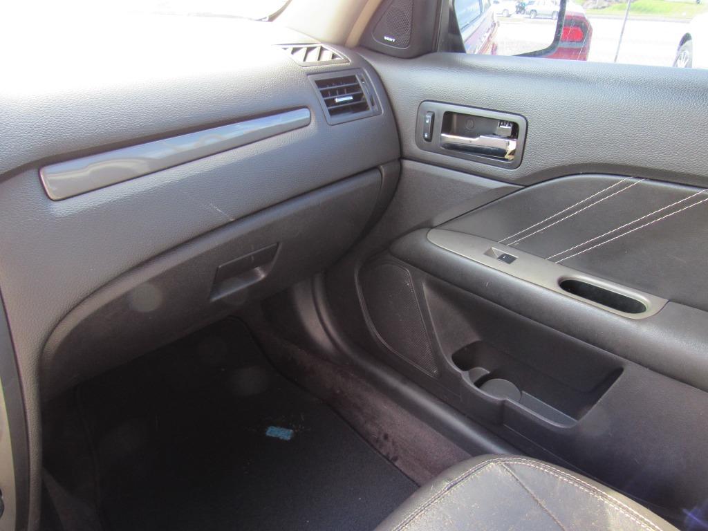 2010 Ford Fusion - $7,795