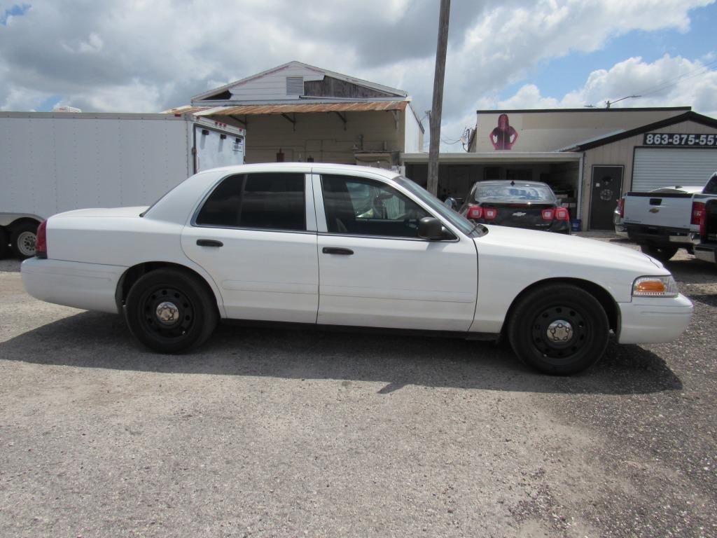 2007 Ford Crown Victoria - $5,995