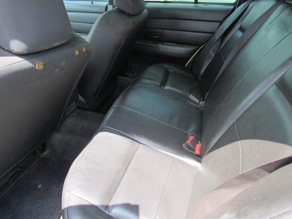 2007 Ford Crown Victoria - $5,995