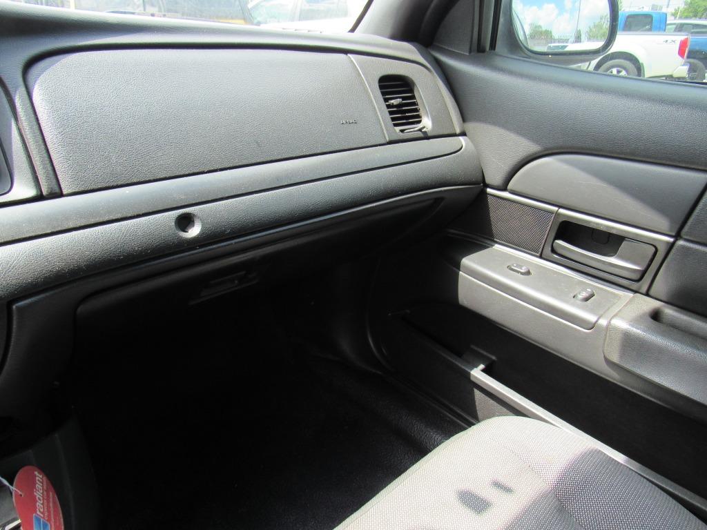 2007 Ford Crown Victoria - $5,995