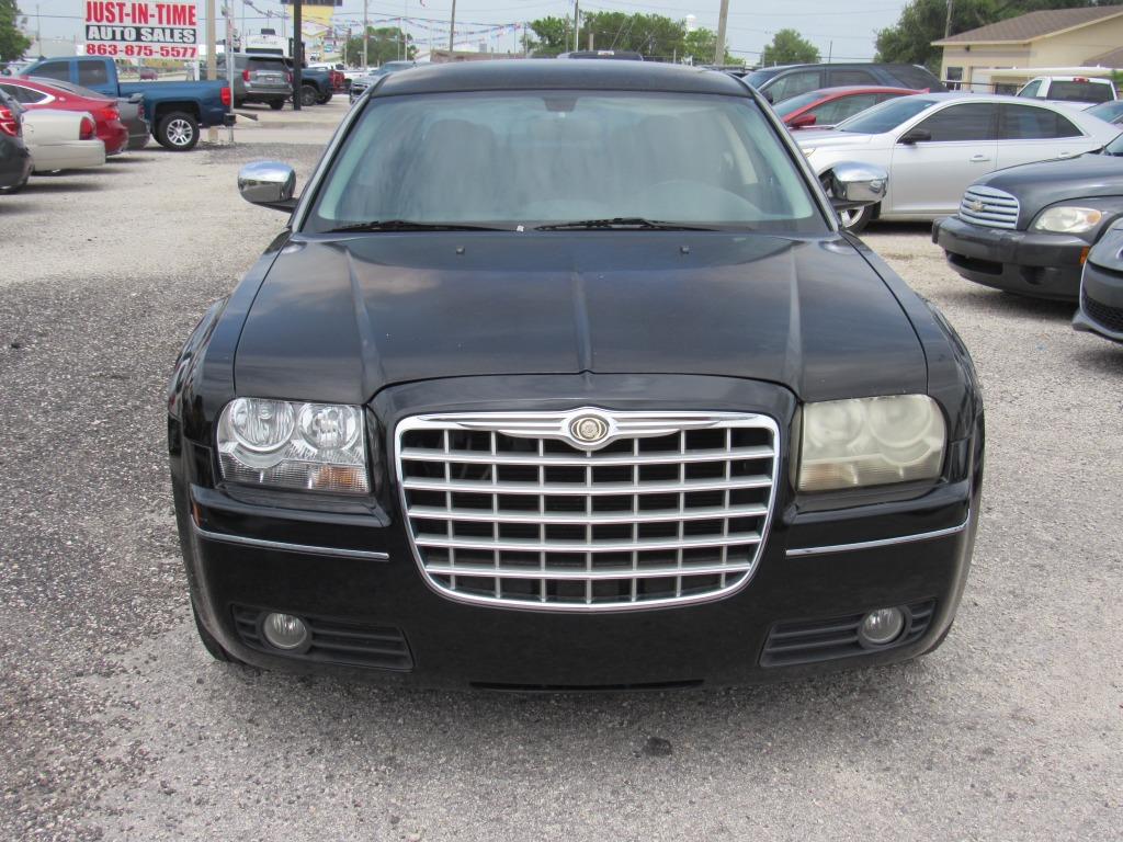 2010 Chrysler 300 Touring photo