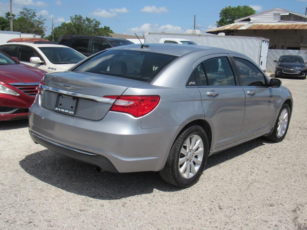 2013 Chrysler 200 Touring photo