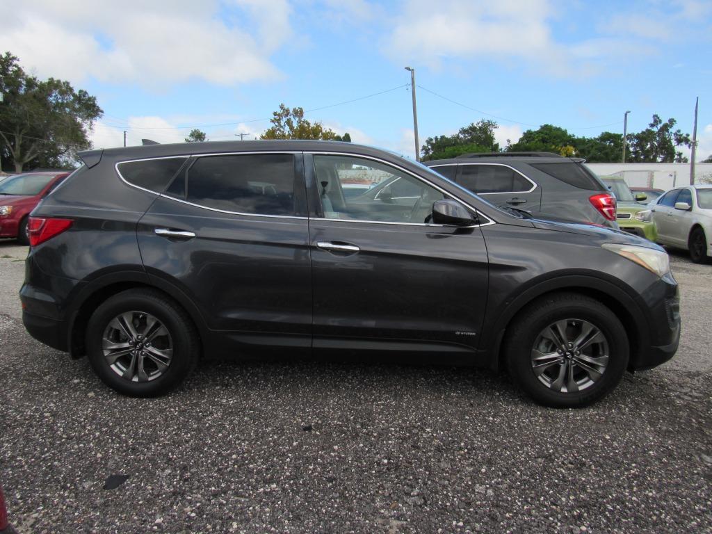 2016 Hyundai Santa Fe Sport - $11,495