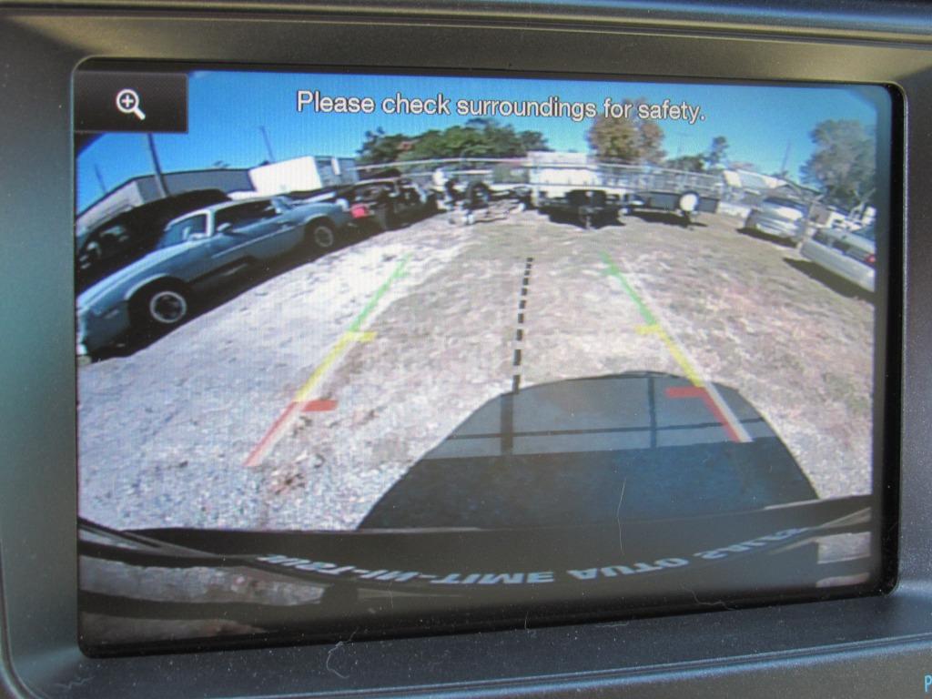 2014 Ford Edge - $10,995