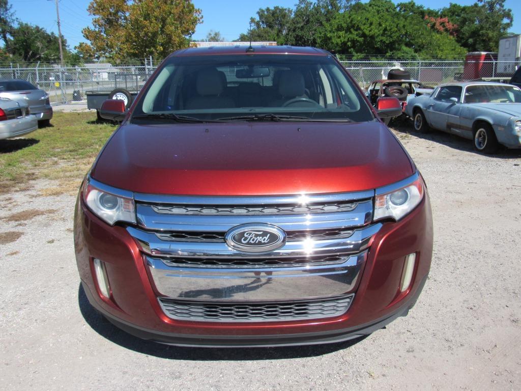 2014 Ford Edge - $10,995