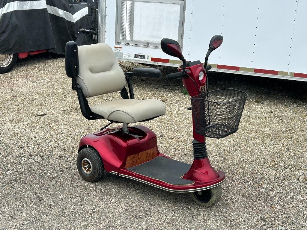 2024 SHERMAN + REILLY Scooter - $799