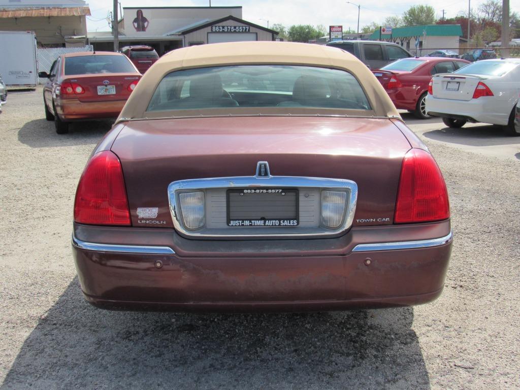 2003 Lincoln Town Car - $3,995