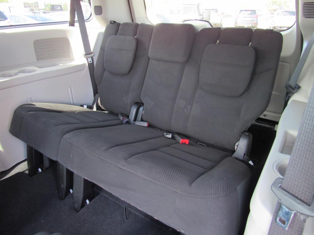 2014 Dodge Grand Caravan - $10,995