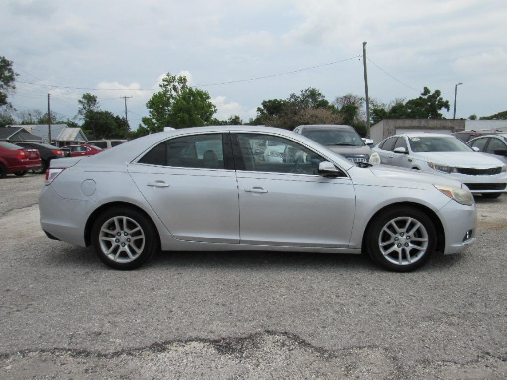 2013 Chevrolet Malibu - $3,500