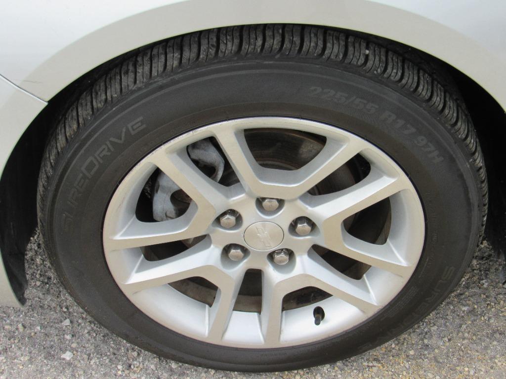 2013 Chevrolet Malibu - $3,500