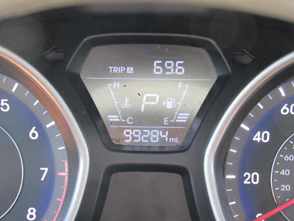 2016 Hyundai Elantra - $8,995