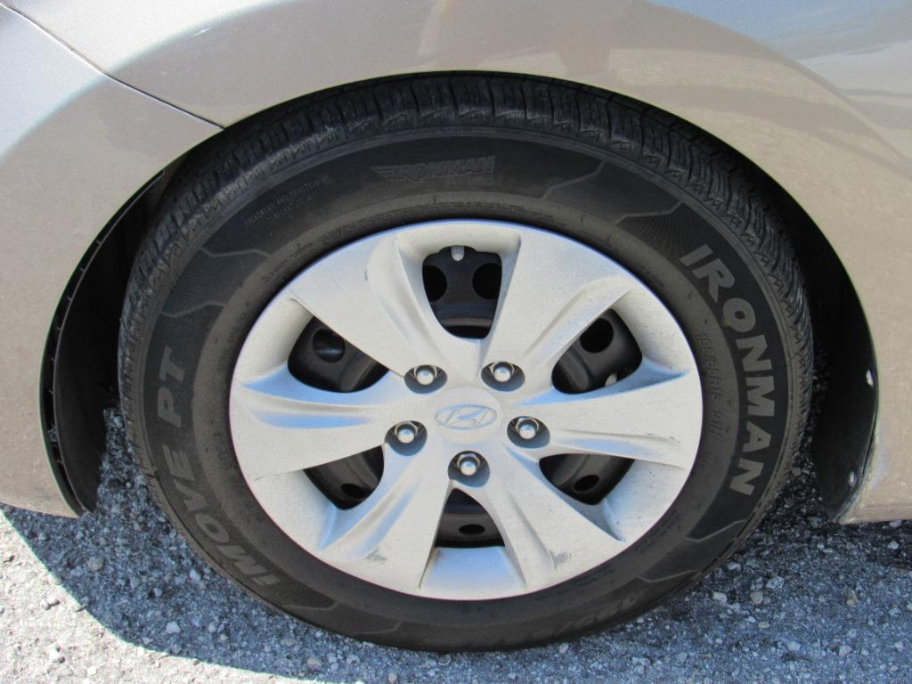 2016 Hyundai Elantra - $8,995