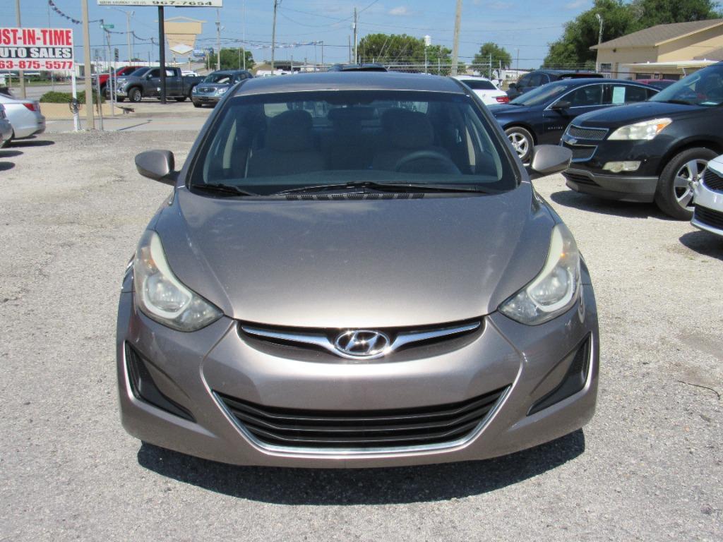 2016 Hyundai Elantra - $8,995