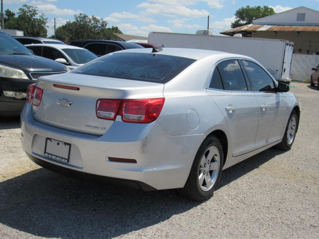 2015 Chevrolet Malibu - $9,995