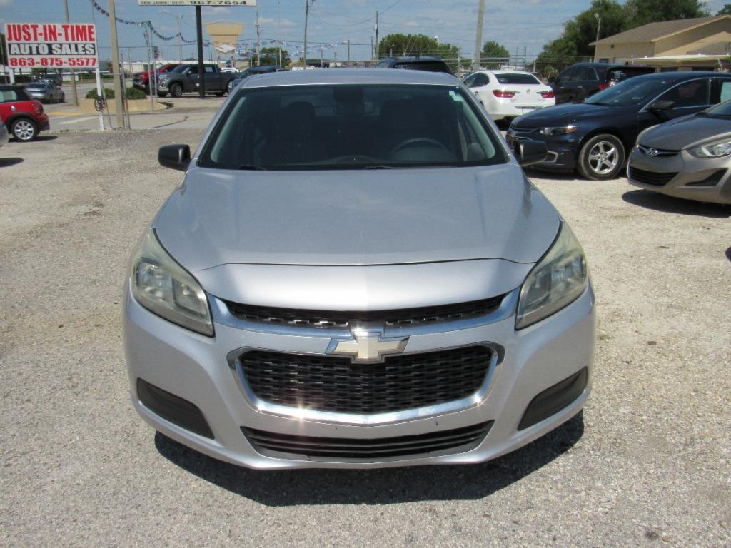 2015 Chevrolet Malibu - $9,995