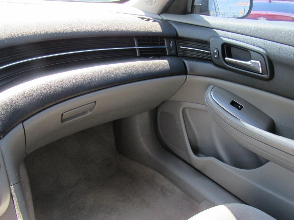 2015 Chevrolet Malibu - $9,995