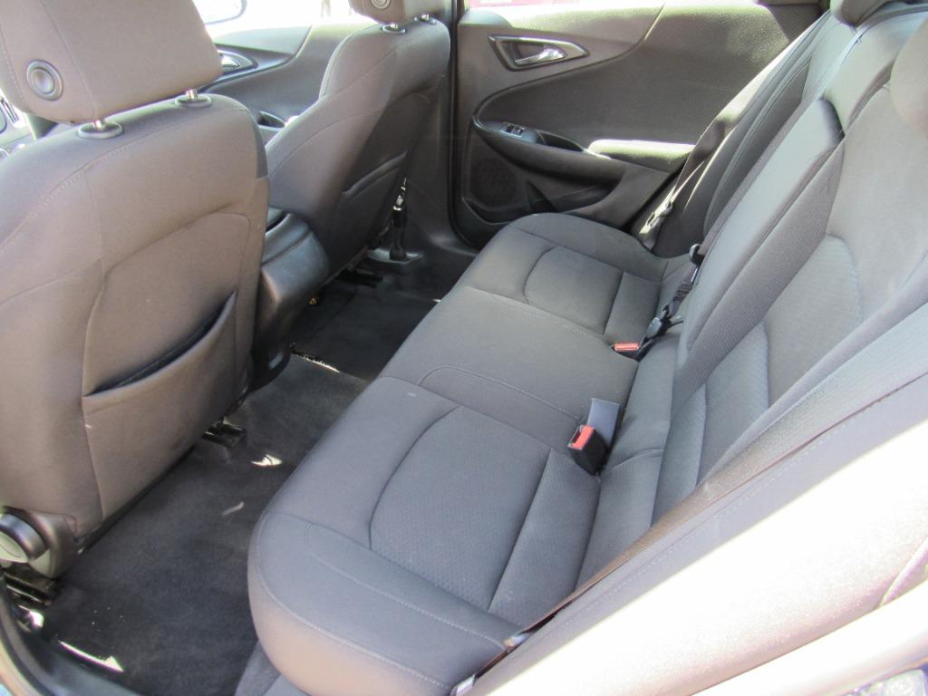 2018 Chevrolet Malibu - $11,500