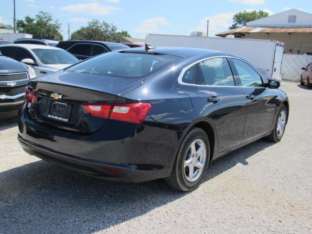 2018 Chevrolet Malibu - $11,500