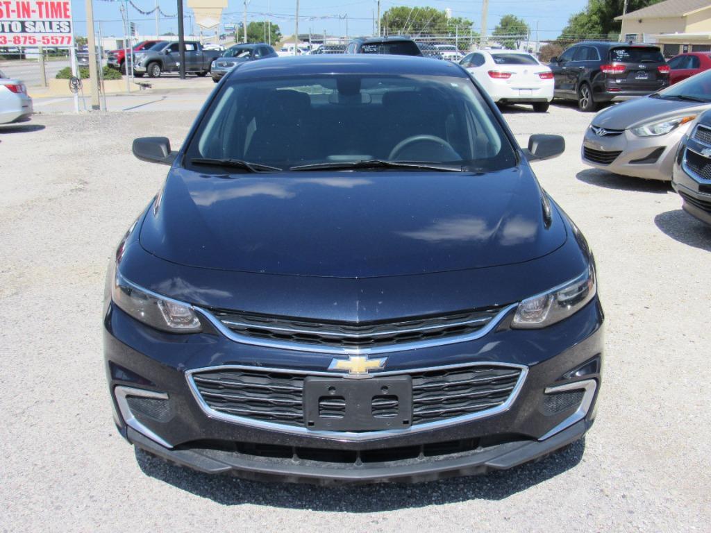 2018 Chevrolet Malibu - $11,500