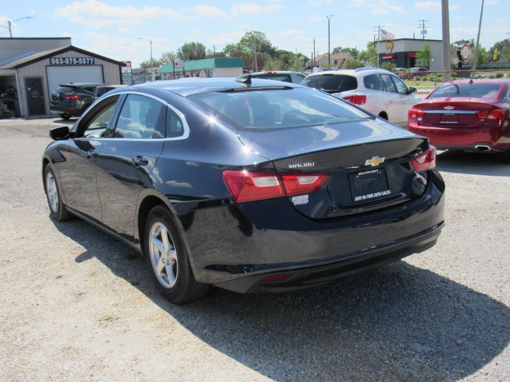 2018 Chevrolet Malibu - $11,500