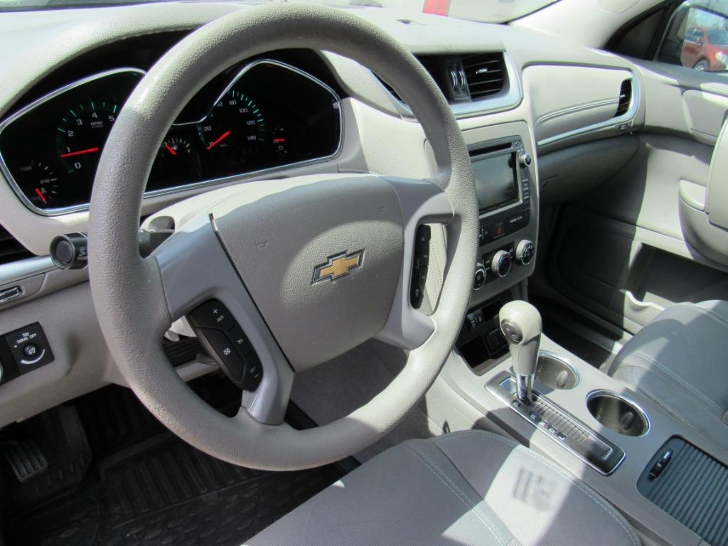 2017 Chevrolet Traverse - $10,995