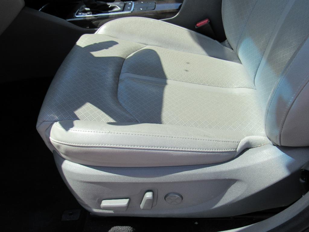 2016 Kia Optima - $11,475