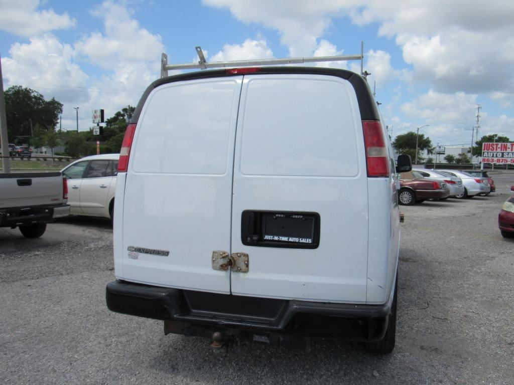 2017 Chevrolet Express - $10,995