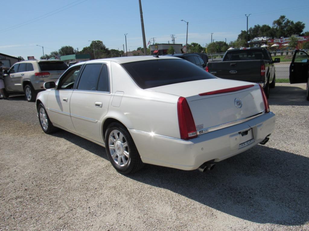 2008 Cadillac DTS - $3,995