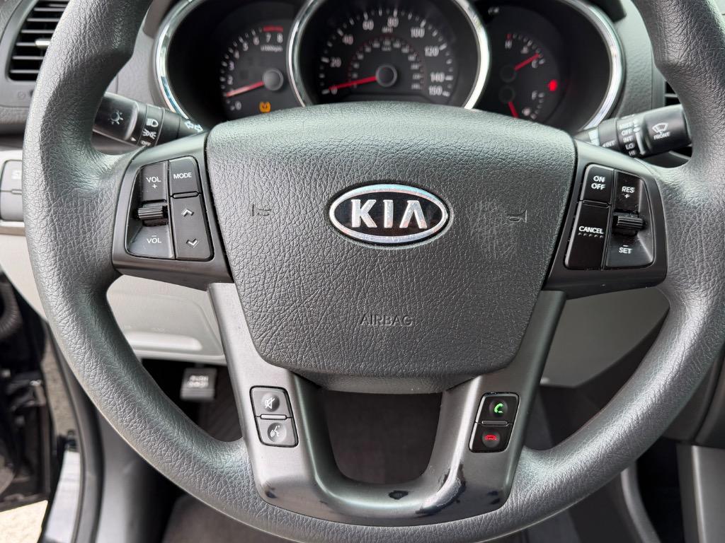 2011 Kia Sorento - $7,995