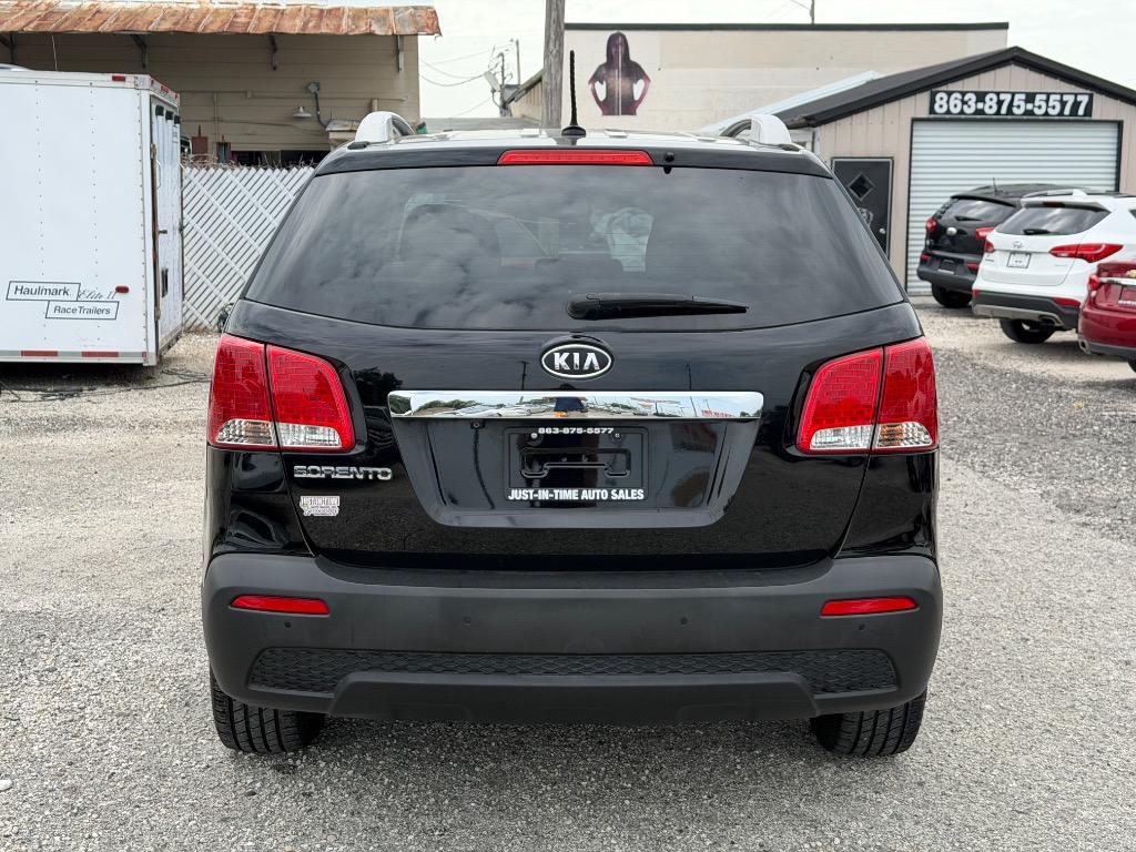 2011 Kia Sorento - $7,995