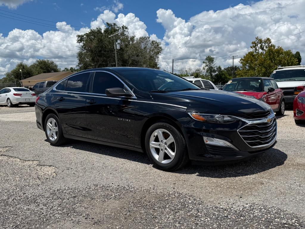 2019 Chevrolet Malibu - $10,995