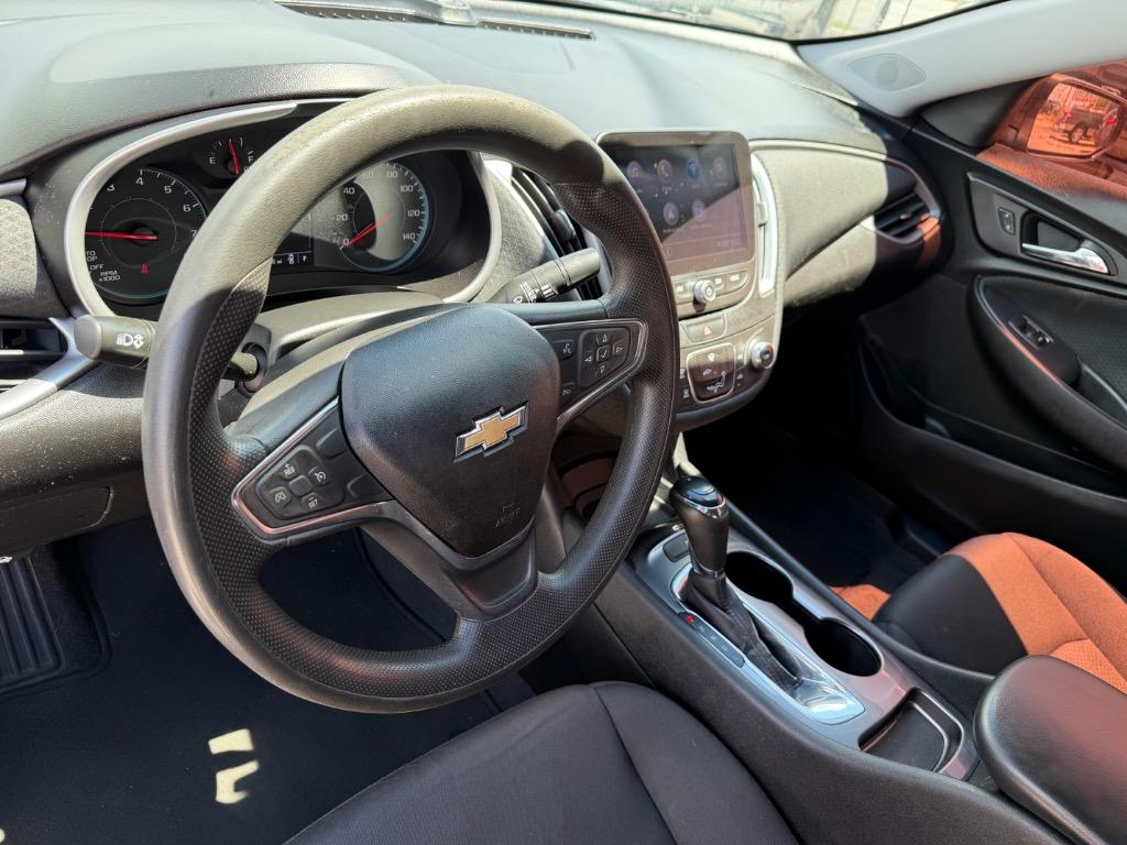 2019 Chevrolet Malibu - $10,995