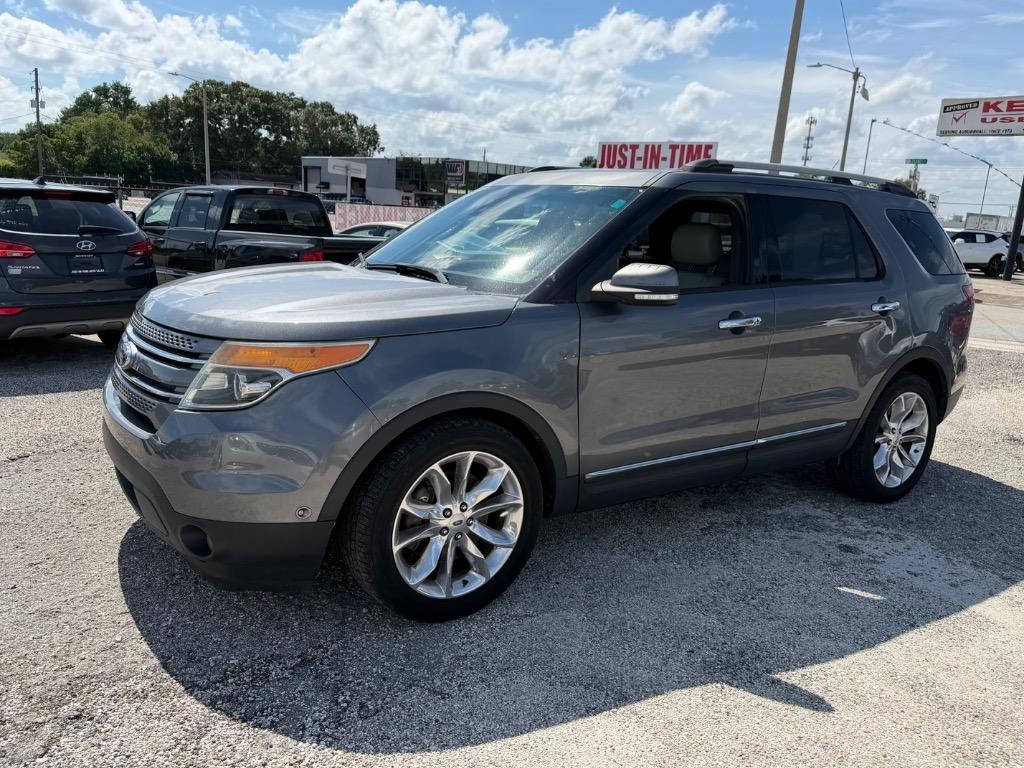 2014 Ford Explorer - $9,995