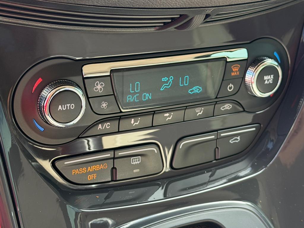 2015 Ford Escape - $8,995