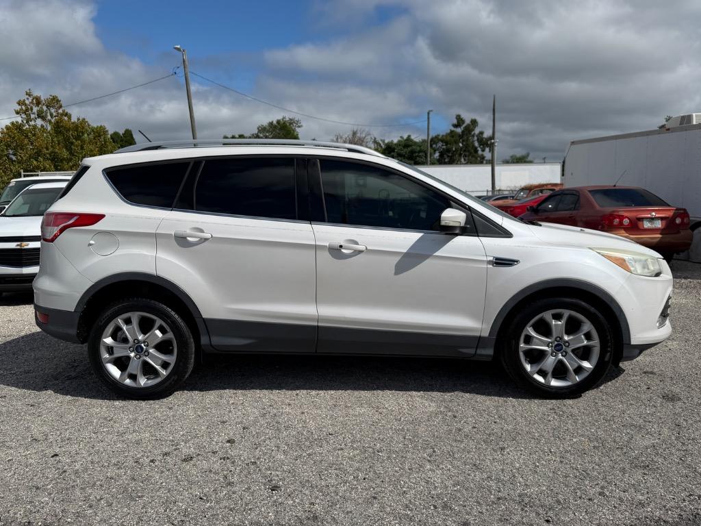 2015 Ford Escape - $8,995