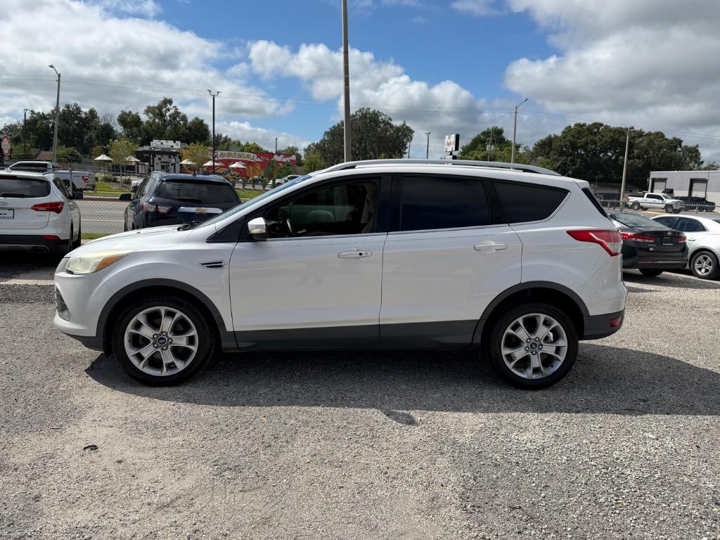 2015 Ford Escape - $8,995