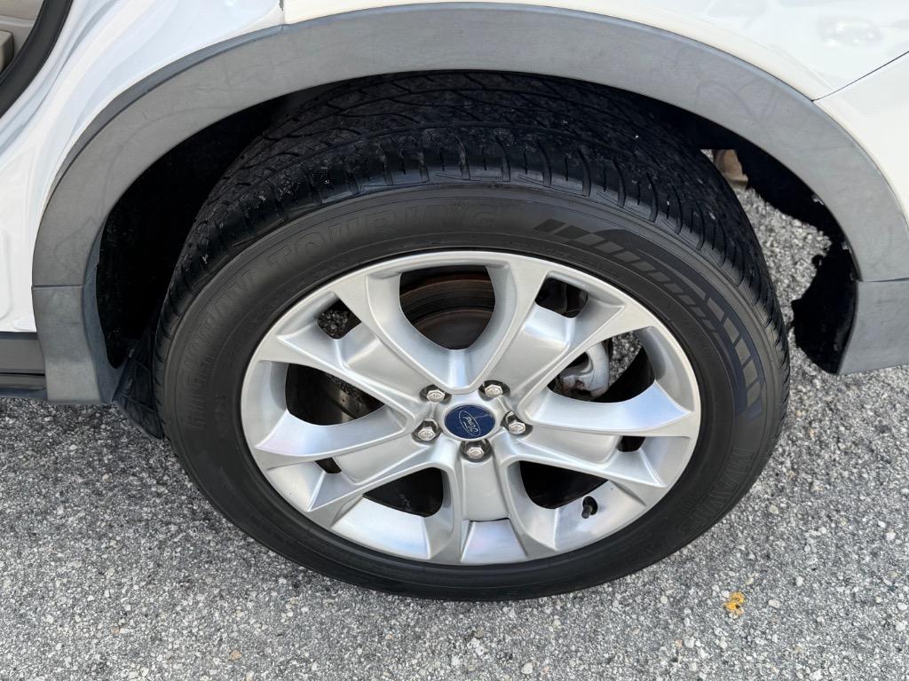 2015 Ford Escape - $8,995