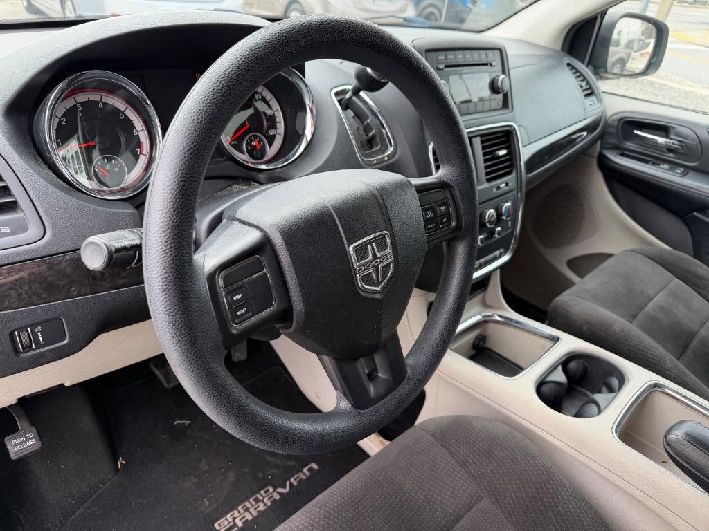 2013 Dodge Grand Caravan - $8,995